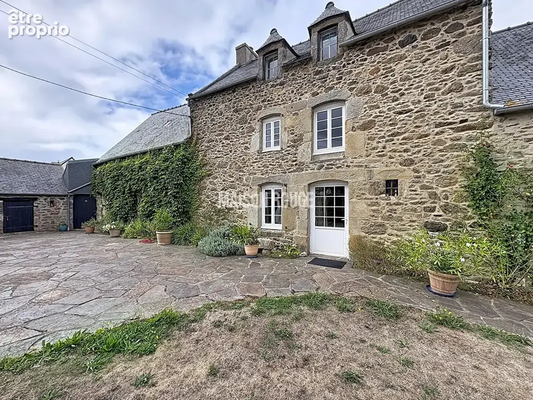 Maison de charme en pierre avec jardin plein sud et 6 chambres à Saint-Lunaire - suite parentale au rdc - photo 2