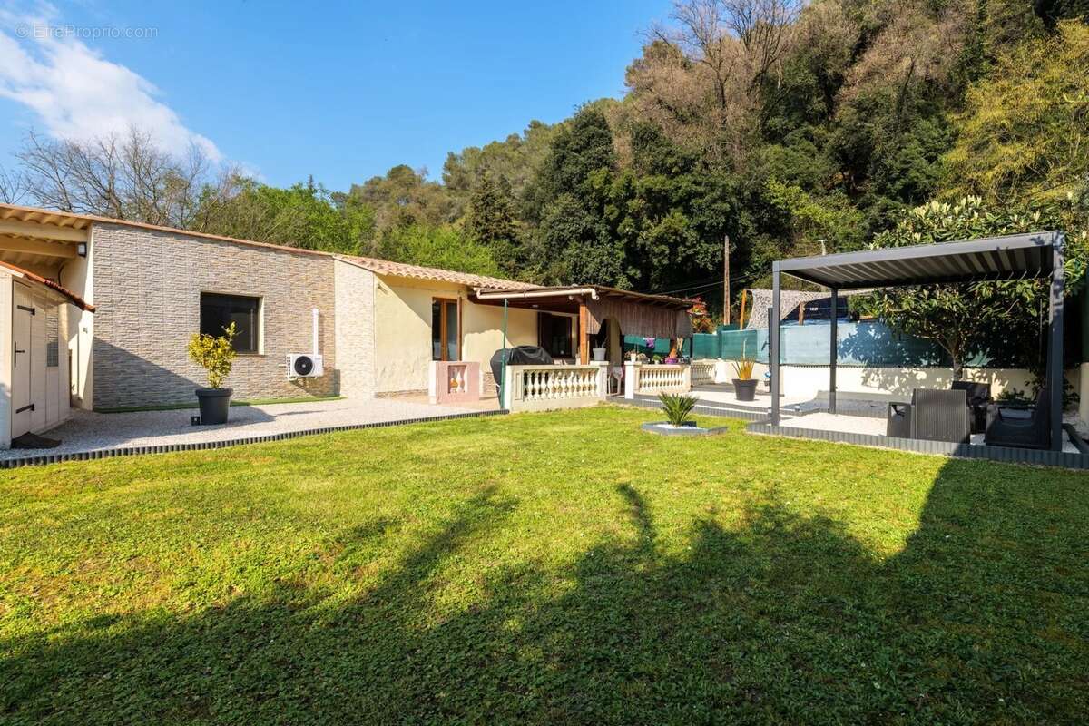 Maison à CAGNES-SUR-MER