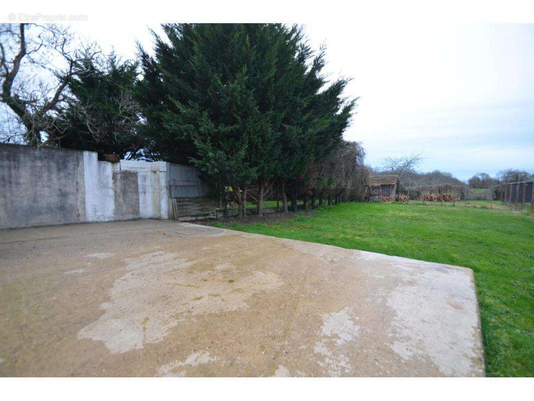 Appartement à MOULIN-NEUF