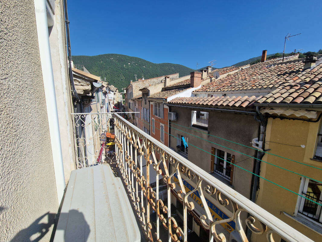 Appartement à NYONS
