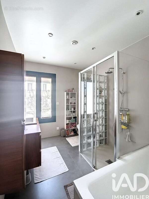 Photo 9 - Maison à SAINT-MAUR-DES-FOSSES