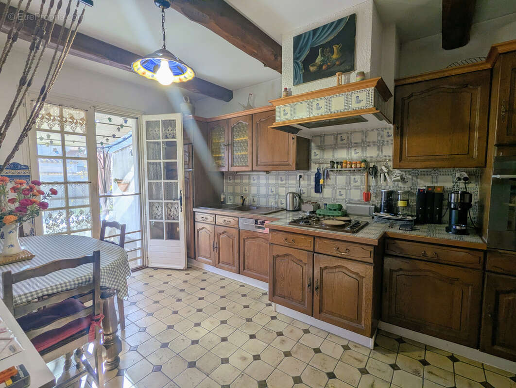 Maison à VENTENAC-EN-MINERVOIS