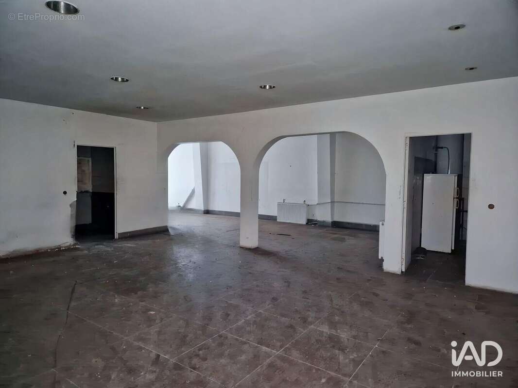 Photo 3 - Commerce à MEAUX