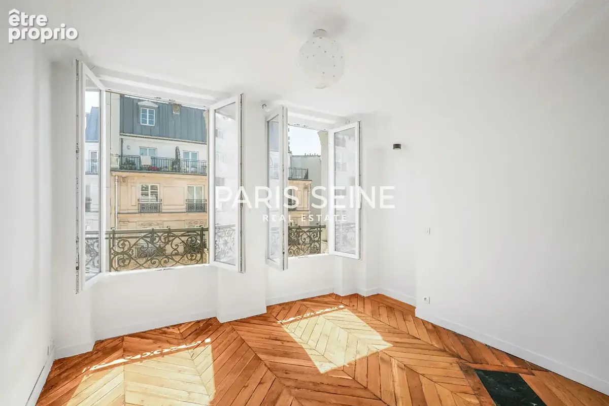Appartement à PARIS-10E