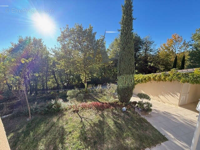 Maison à MONTMEYRAN