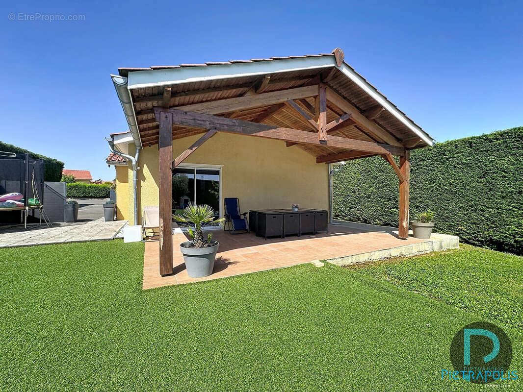 Maison à VONNAS