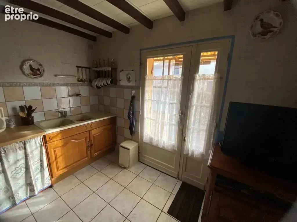 St yzan maison a rafraîchir sur 840 m2 - photo 8
