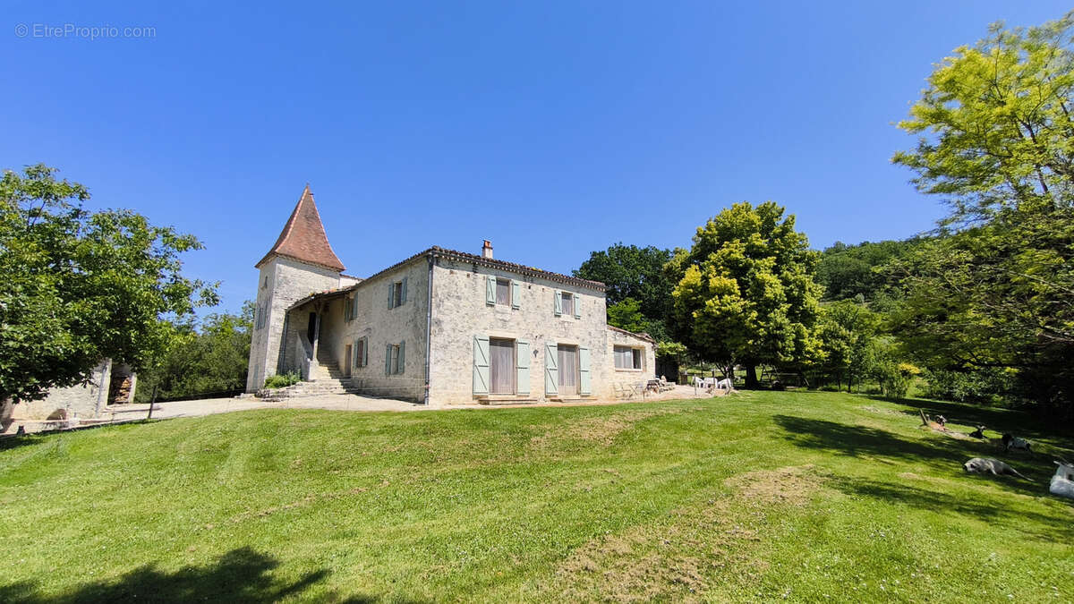 Maison à LAUZERTE