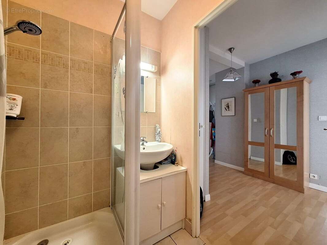 Appartement 82 m² à Epinal  - photo 8