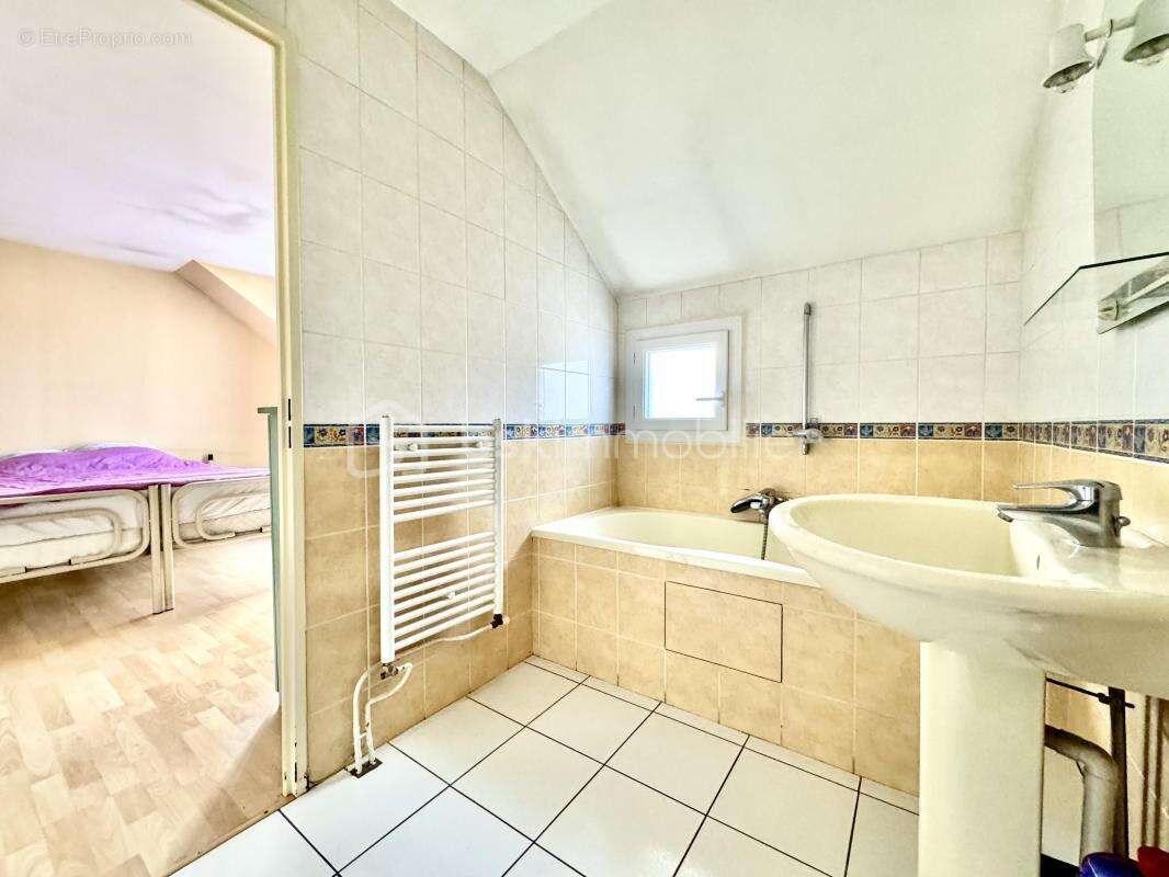 Maison à AULNAY-SOUS-BOIS