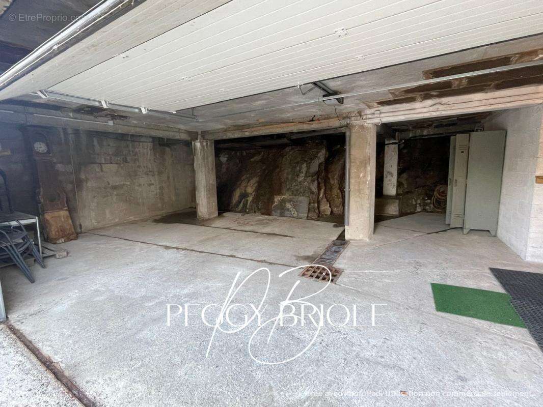 Maison à LES ANGLES