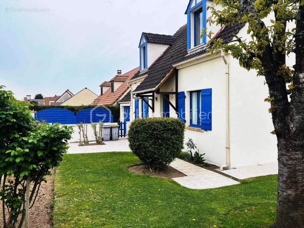 Maison à LONGPERRIER