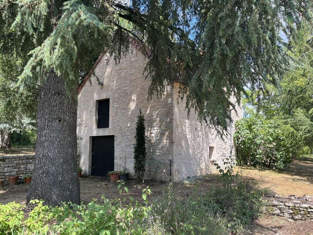 Grange - Maison à VILLENEUVE