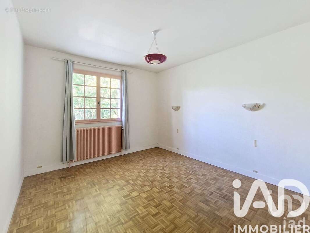 Photo 9 - Maison à SAINT-FARGEAU-PONTHIERRY