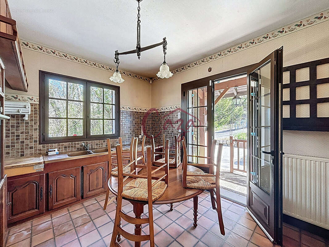 Maison à FARGUES-SAINT-HILAIRE