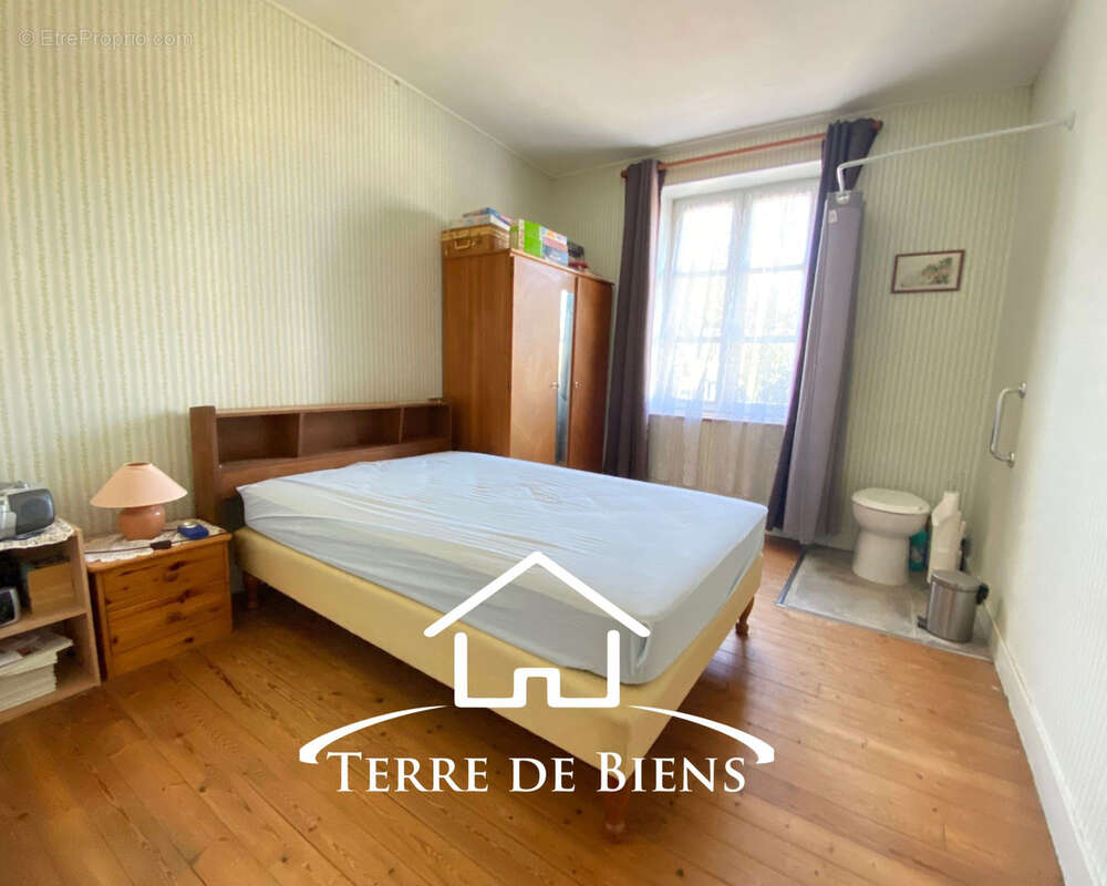 Maison à VIC-SUR-AISNE