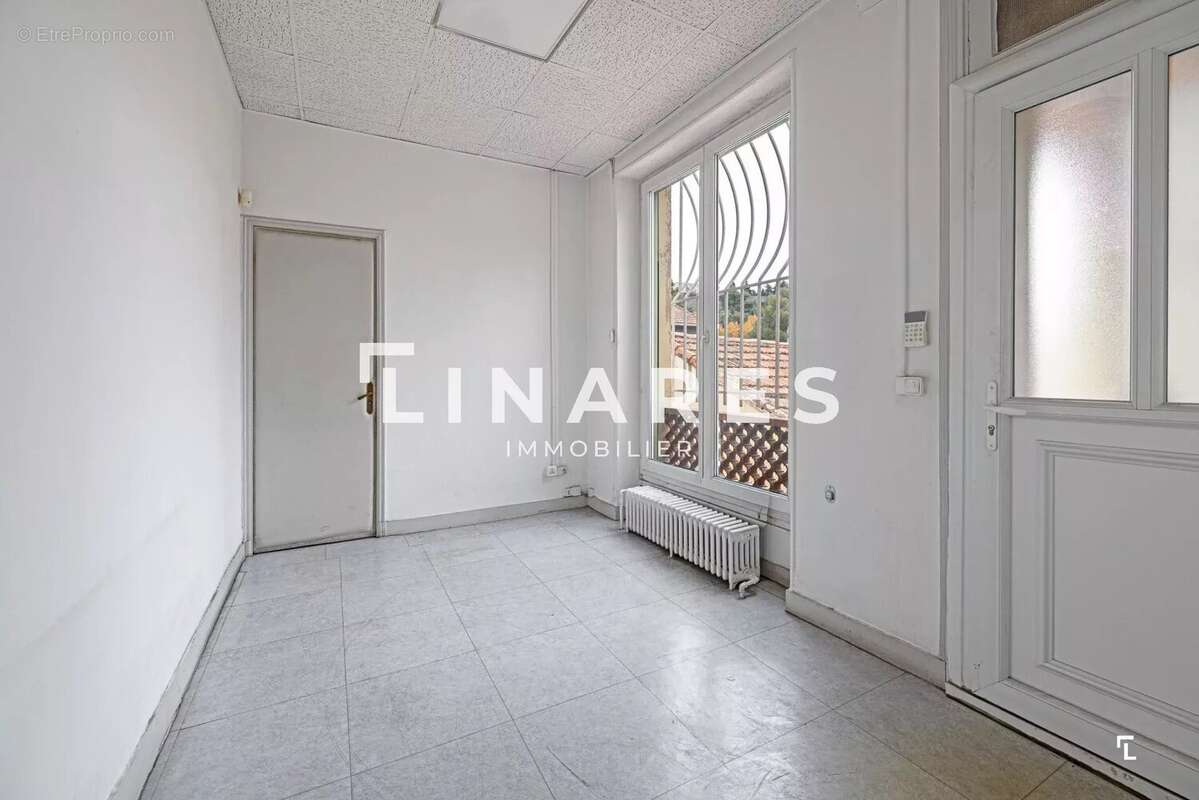 Commerce à MARSEILLE-14E