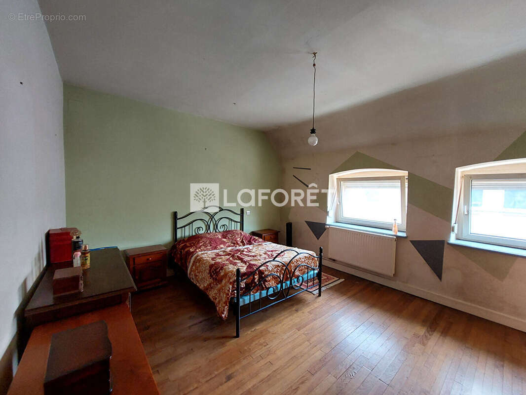 Maison à AUDUN-LE-TICHE