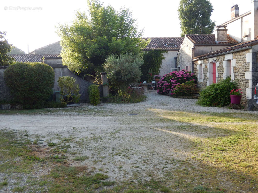 Maison à ECOYEUX