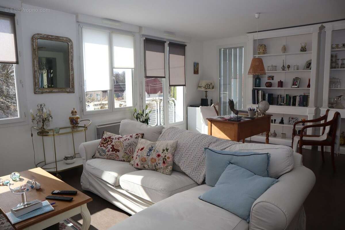 Maison à VILLEMANDEUR