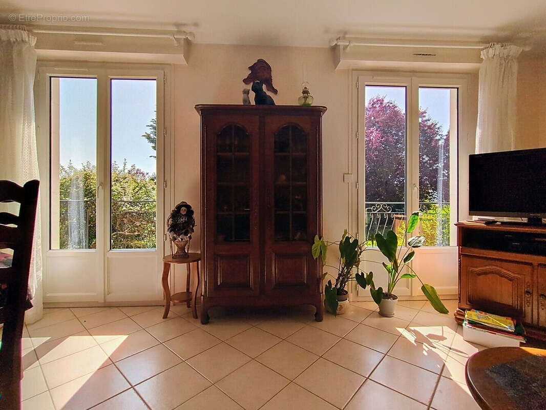 Maison à SAINTE-SOULLE