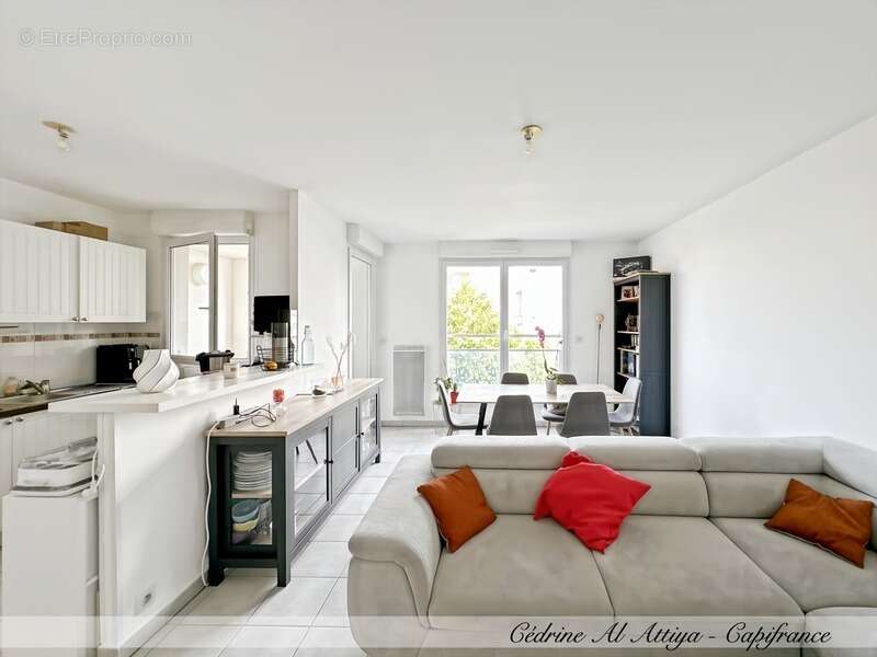 La Rochelle, Appartement à vendre 3 pièces 66m2, 1er étage, ascenseur, loggia, garage - photo 2