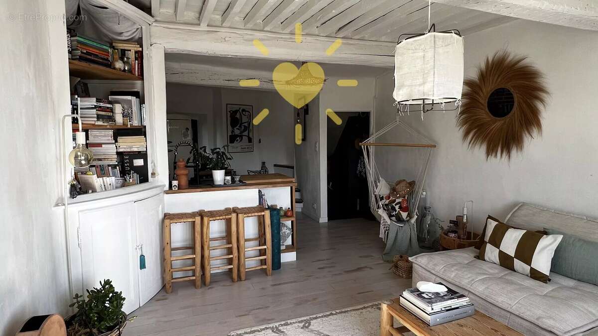 Appartement à CLAVIERS