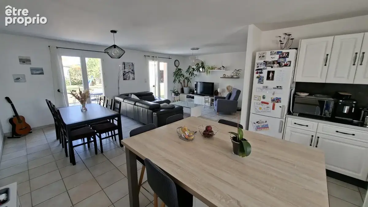 Maison 5 pièces 115 m² à vendre à Beurlay (17250) - photo 3