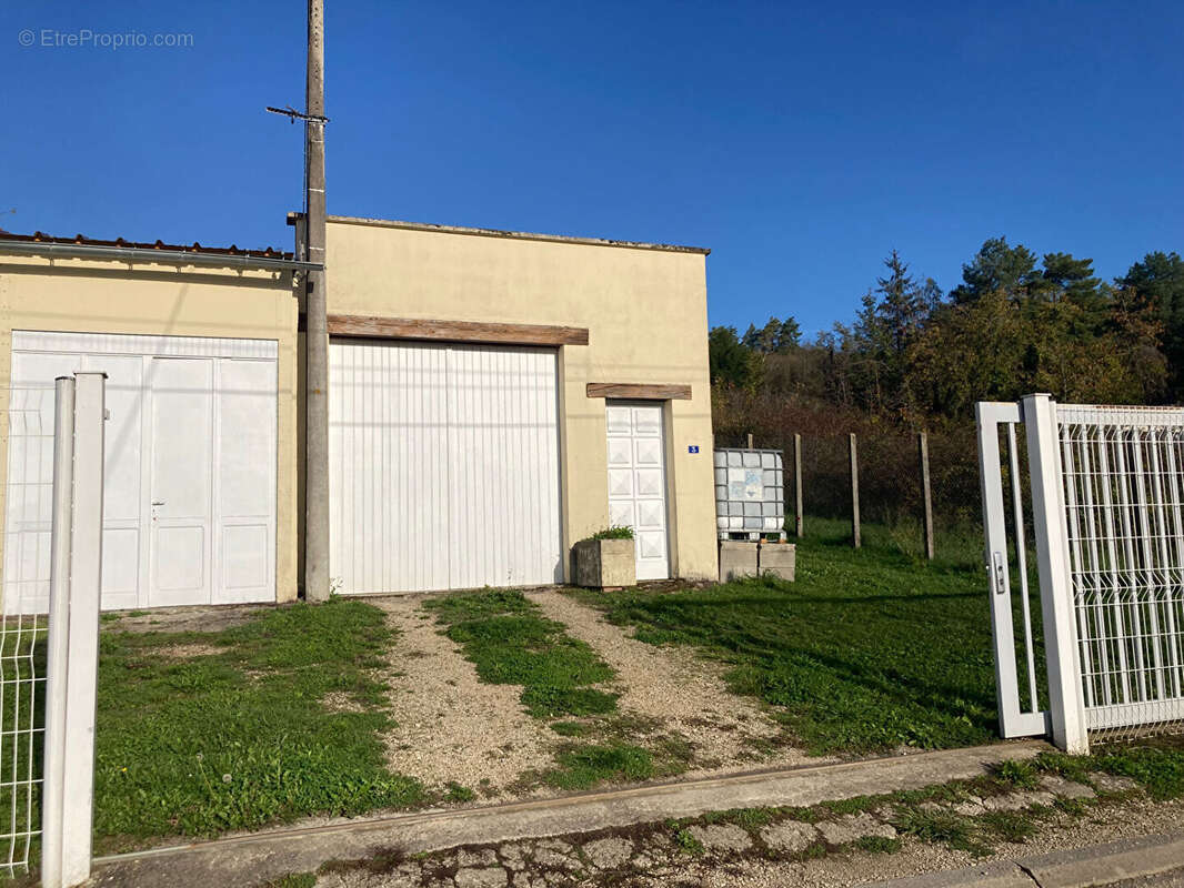 Commerce à SAINT-FLORENTIN