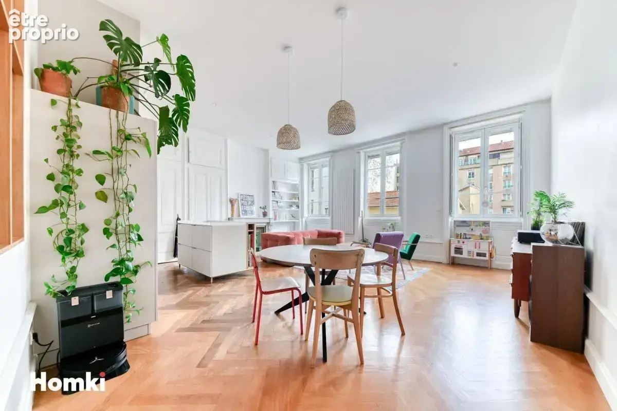 Appartement T5 de 107 m² à Lyon 69007, Rue Chalopin - photo 4