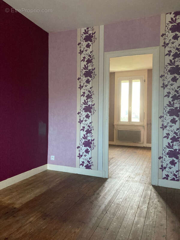 Maison à DONVILLE-LES-BAINS