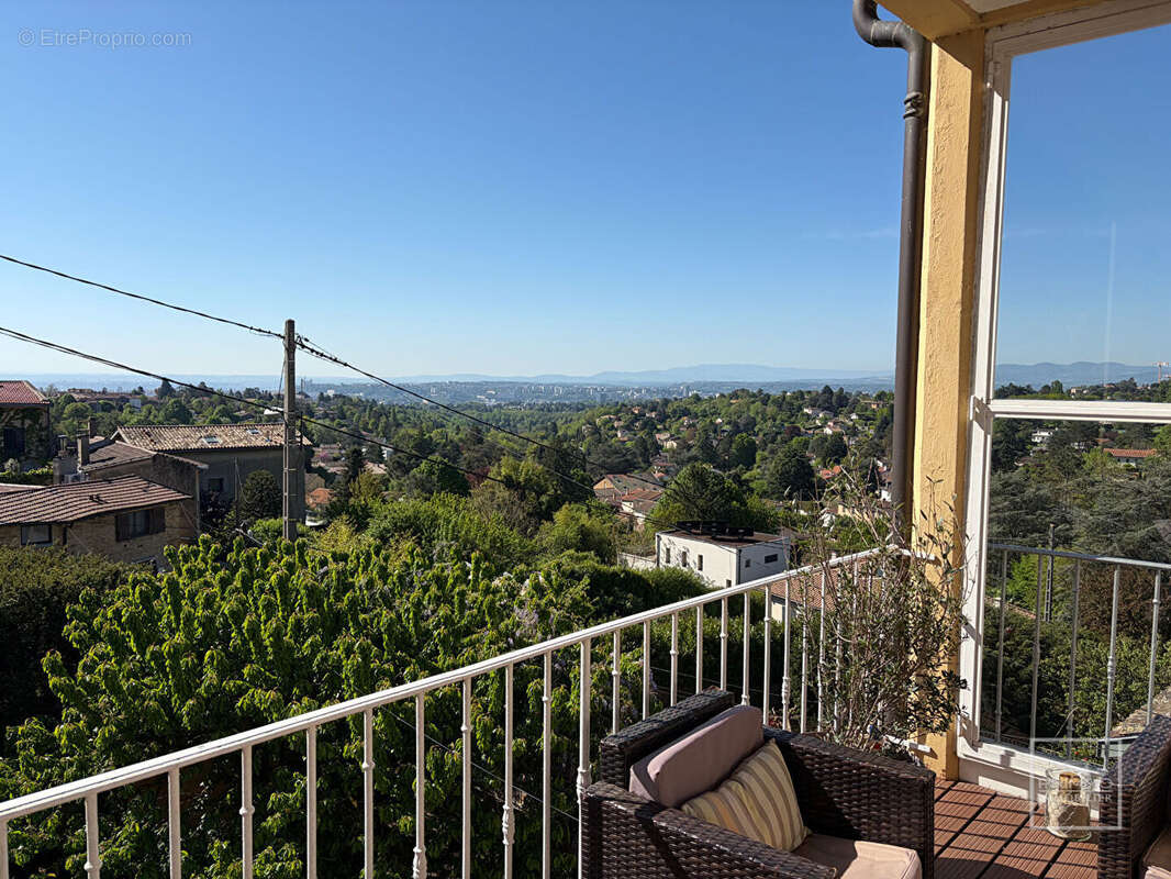 Appartement à SAINT-CYR-AU-MONT-D'OR