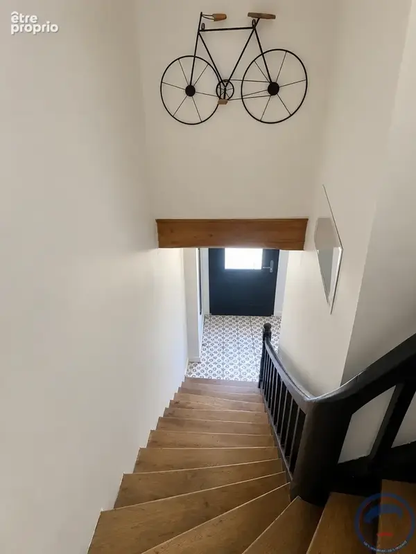 Tours   Prébendes  Maison de ville atypique avec garage, beaux volumes et mezzanine - photo 9