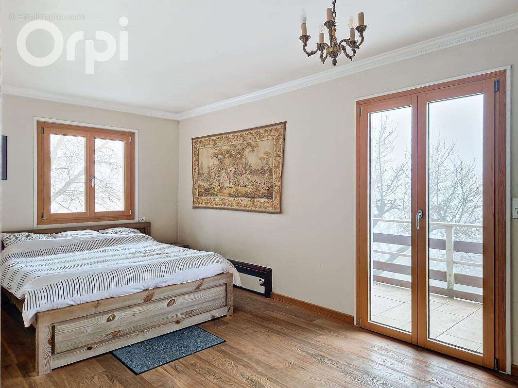 À Vendre maison 232 m2 et logement 50 m2 - photo 14