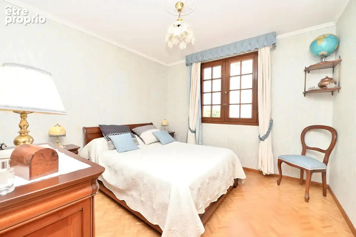 Maison de 5 pièces de 191 m² + dépendance - Croix Daurade - photo 11