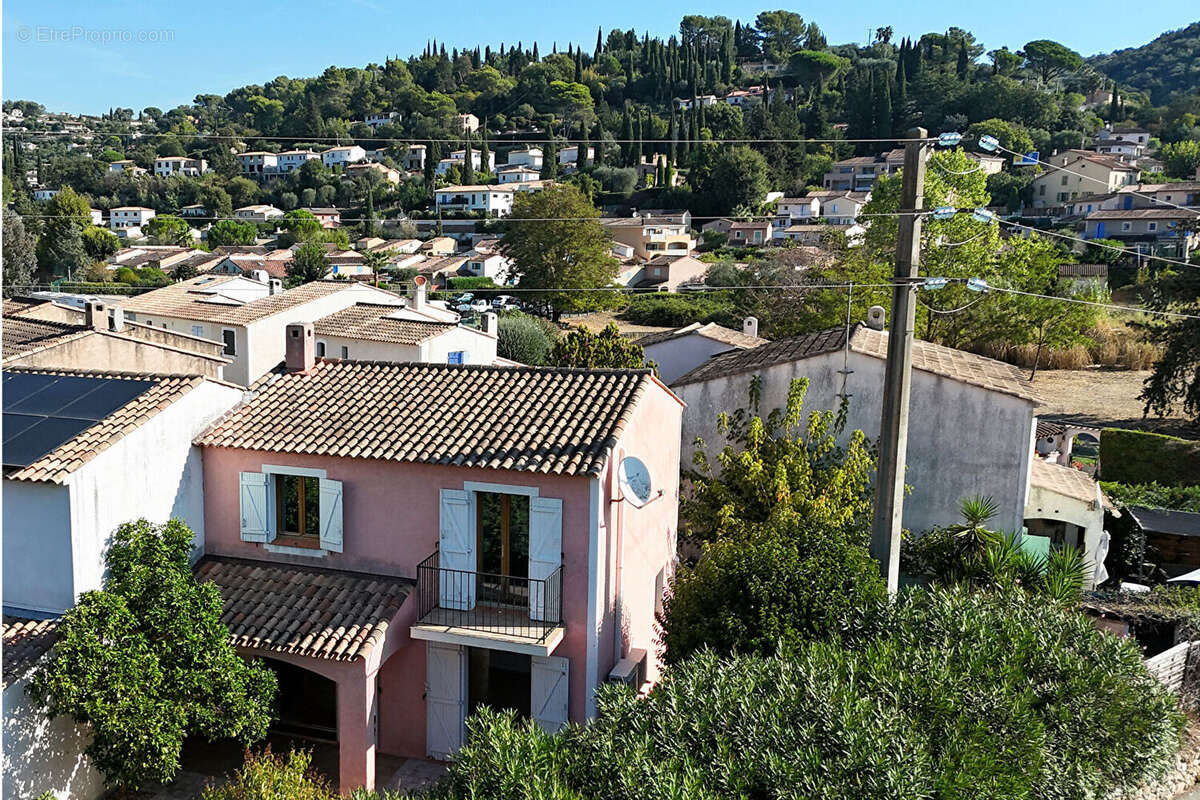 Maison à AURIBEAU-SUR-SIAGNE