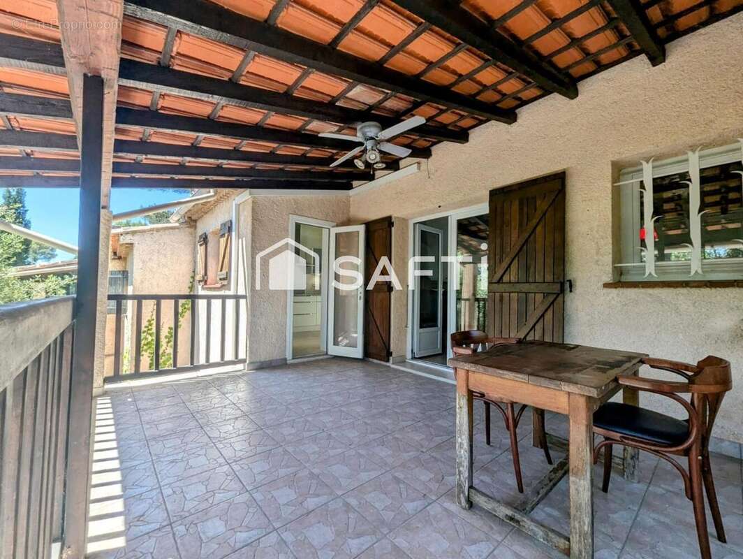 Photo 2 - Maison à FREJUS