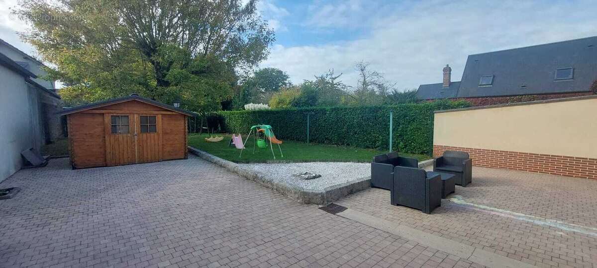 Maison à LA RUE-SAINT-PIERRE