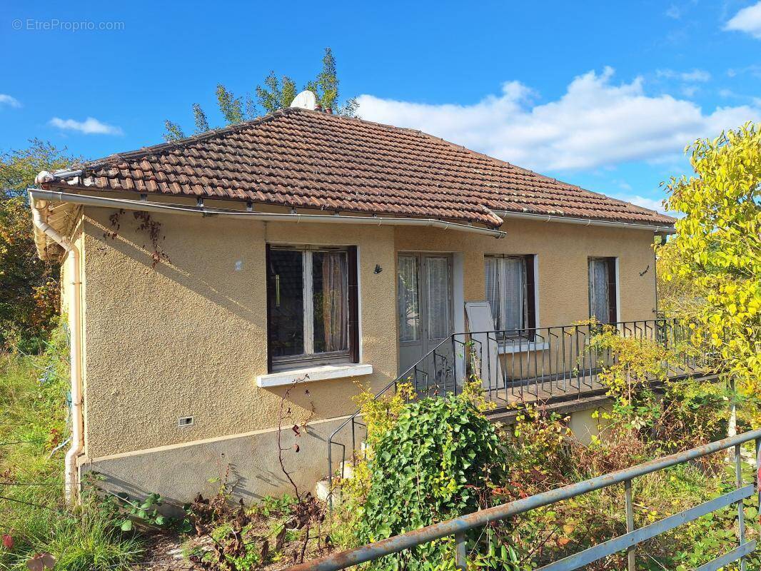 Maison à SAINT-SATUR