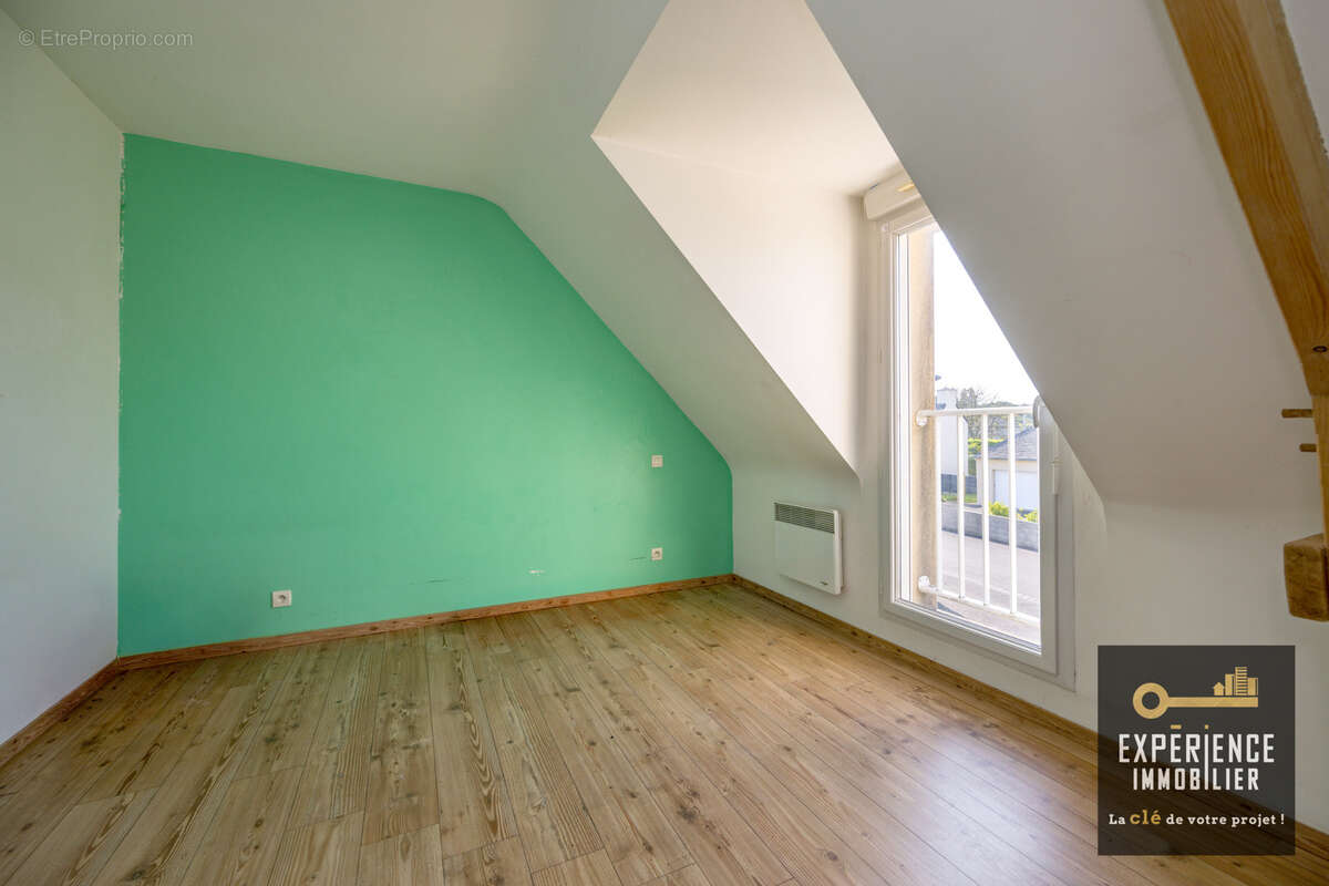 Maison familiale lumineuse avec 5 chambres et jardin - photo 12