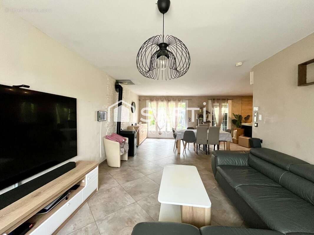 Photo 4 - Maison à GUIGNEVILLE-SUR-ESSONNE