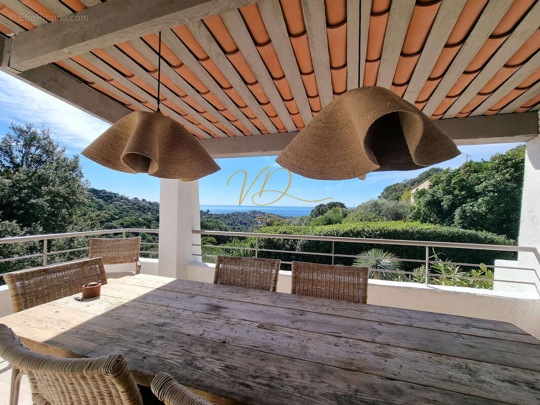 La croix valmer villa haut de gamme entierement renovee vue mer - photo 12