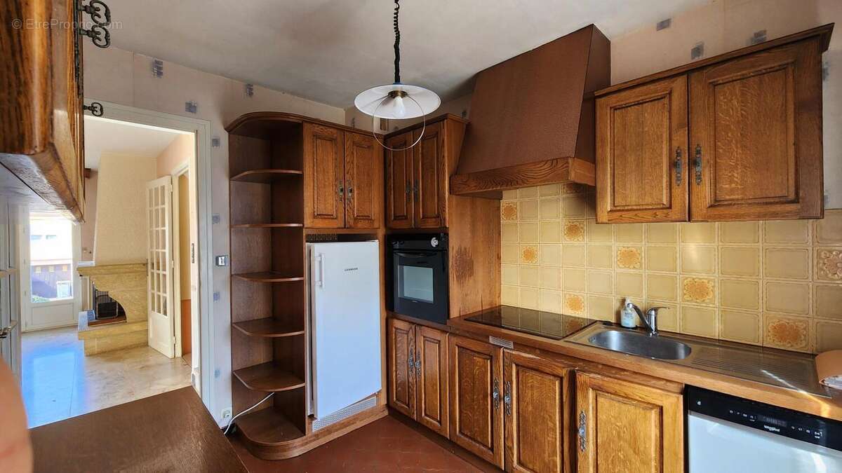 Photo 3 - Maison à GENELARD