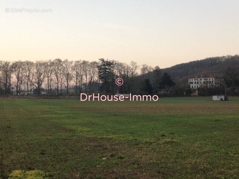 Maison 3000 m² à Foix  - photo 1