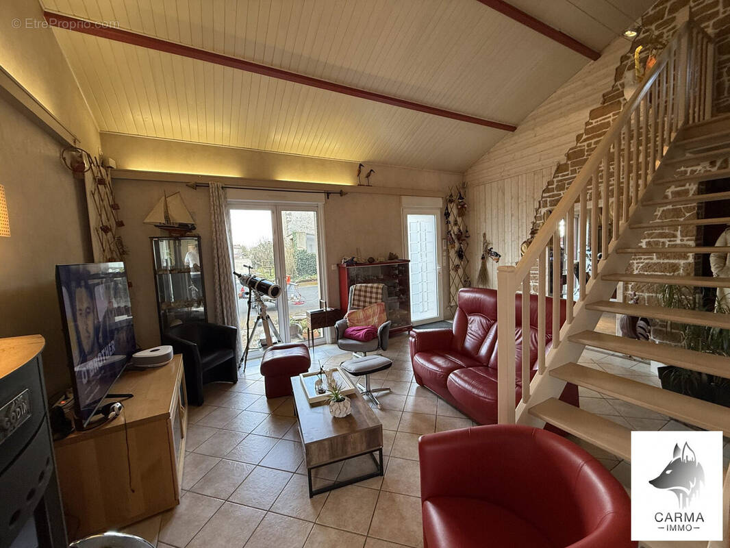 Maison à NUEIL-LES-AUBIERS