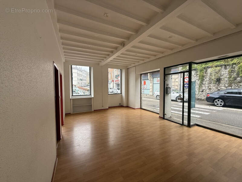 Commerce à SAINT-CLAUDE