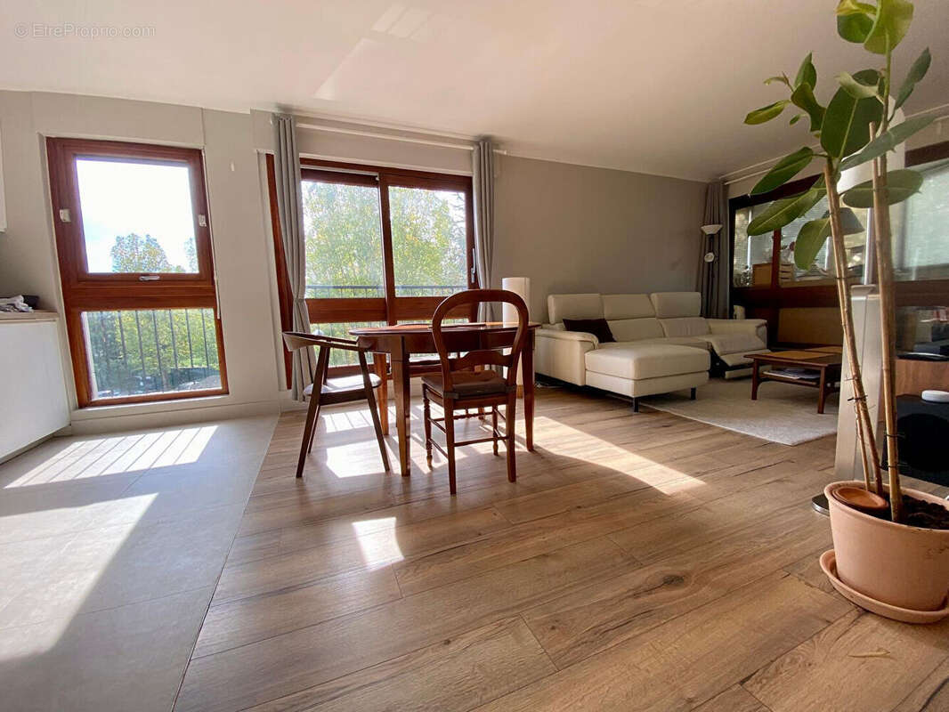 Appartement à LE CHESNAY