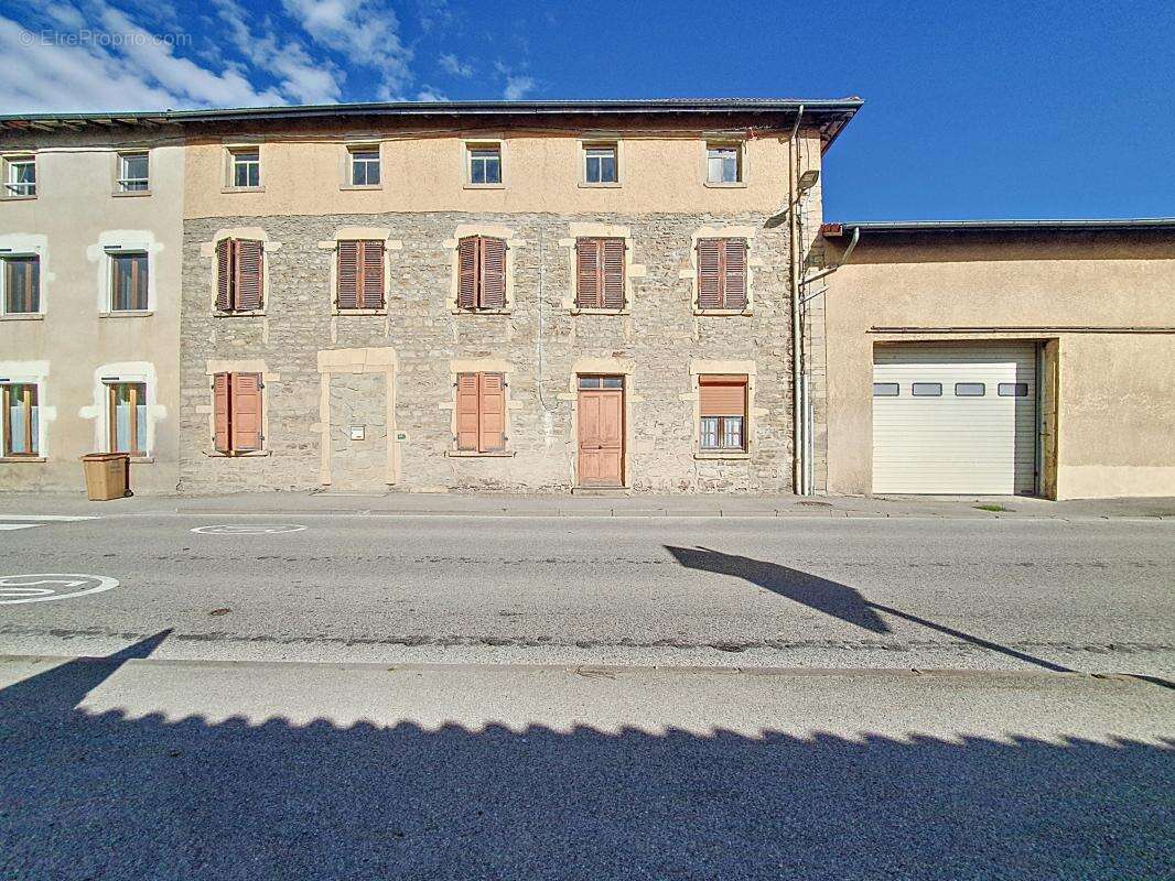 Maison à OYTIER-SAINT-OBLAS