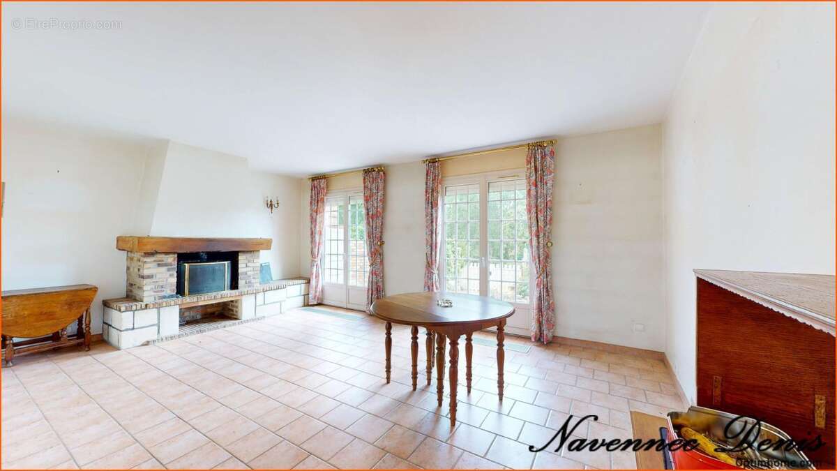Maison de caractère à rénover – 110 m² habitables + 40 m² aménageables dans les combles - photo 2