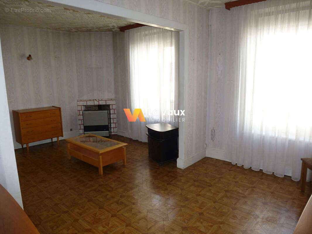 Maison à JARVILLE-LA-MALGRANGE